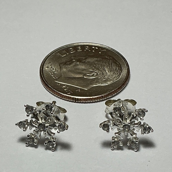 Sterling Silver Snowflake Stud Earrings - Picture 4 of 5